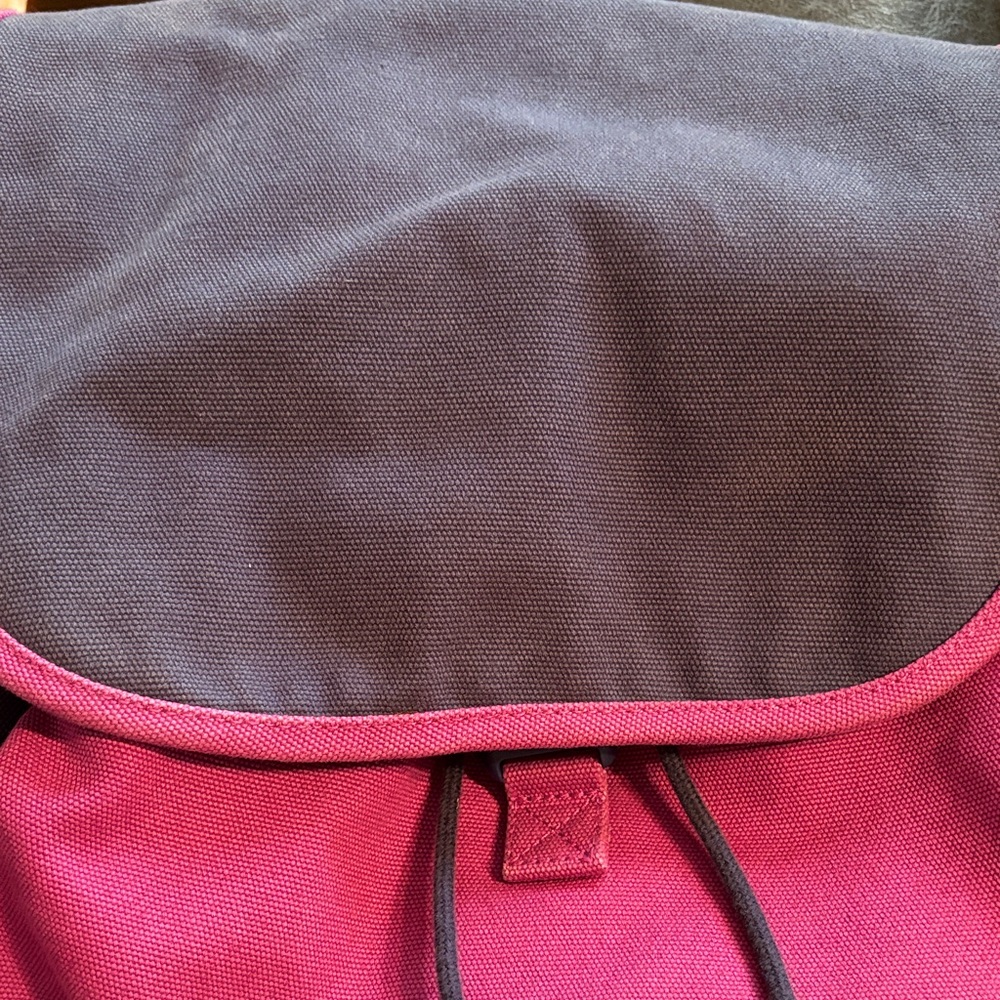 Vibrant Vera Bradley Pink and Navy Blue Backpack - Picture 10 of 10